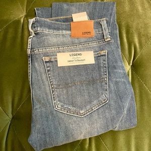 Lucky Legend Sweet Straight relaxed mid rise, 2/26
